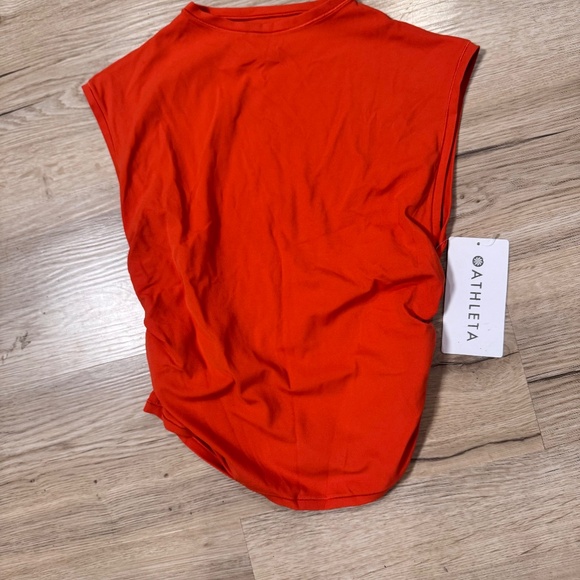 NWT Athleta Transcend Ruched Tank size small - Picture 2 of 4